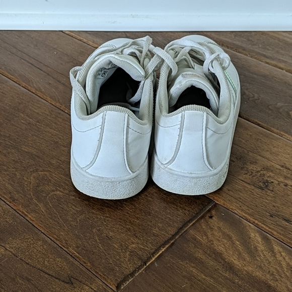 White Adidas sneakers irredescent stripes - Picture 3 of 6